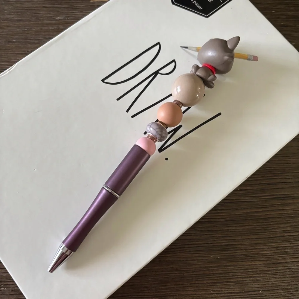 Disney Doorables: Aristocats: Berlioz handmade beaded pen